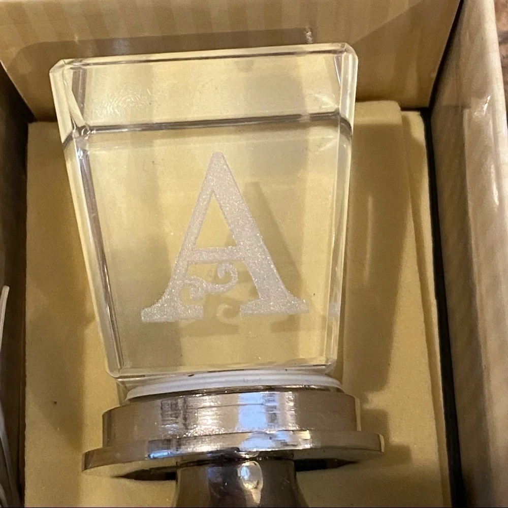 New! Personalized Clear Wine Bottle Stopper Letter “A”
